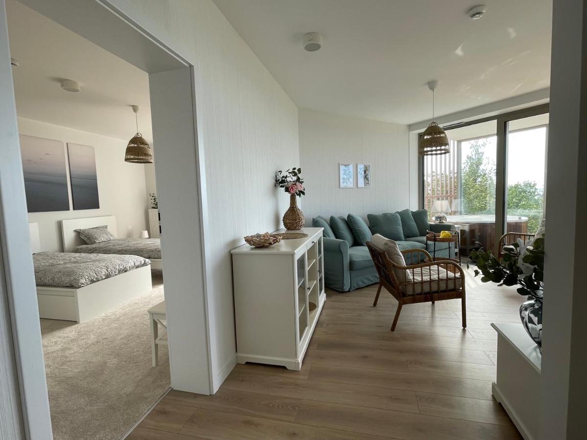 Pinea Apartments Pobierowo Z Niesamowitym Widokiem Na Morze Oraz Jacuzzi W Wybranych Apartamentach Exterior foto